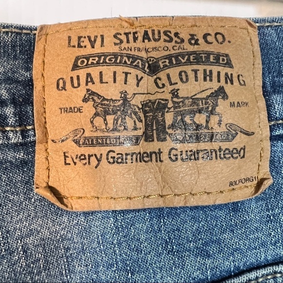 LEVI’S Orange Tab straight jeans. Size 26 w/31-1/2” inseam. No tears or tatters. - Picture 5 of 7